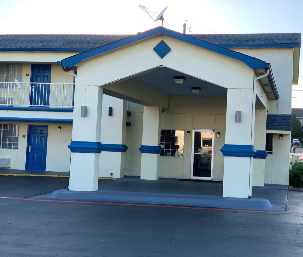 Travelodge By Wyndham Killeen/Fort Hood Exterior foto